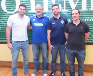 Guilherme Novaes (assistente técnico do MTC), Marcelo Mendes do Sada Cruzeiro, Marcos Henrique do JF Vôlei e Henrique Furtado do Lavras Vôlei